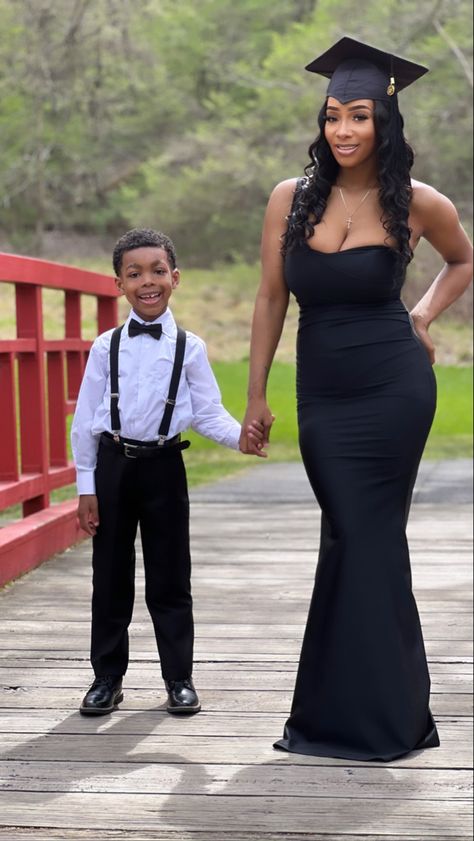 Mother son graduation photoshoot Mommy And Son Graduation Pictures, Graduation Pictures With Son, Sons Graduation Outfit For Mom, Mother Son Graduation Pictures, Mom And Son Graduation Photo Ideas, Son Graduation, Mommy And Me Photo Shoot, Grad Pictures, Graduation Pics