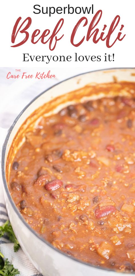 This award-winning easy chili recipe is made with simple chili ingredients. This can be made in 30 minutes but taste like it's been cooking all day! It's made with ground beef and hearty beans and has a flavorful but mild chili flavor. The entire family will love this beef chili recipe! It’s a perfect game day food or dinner ideas. Bonus, It also works great as a freezer meal. #chili #chilirecipe #best #recipe #easy #30minute #30min #beef #beefchili #freezermeal #gameday #food #recipe #recipe Best Mild Chili Recipe, Freezer Meal Chili, Beef Chili Recipe Crockpot, Sirloin Chili, Chili Recipe With Beans, Mild Chili Recipe, Easy Beef Chili Recipe, Recipe With Beans, Simple Chili