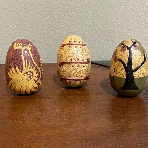 Set of 3 Painted Primitive Style Eggs Primitive Style, Billiard Balls, Easter Decor, Easter, Fashion Design, Closet, Fashion Tips, Clothes Design