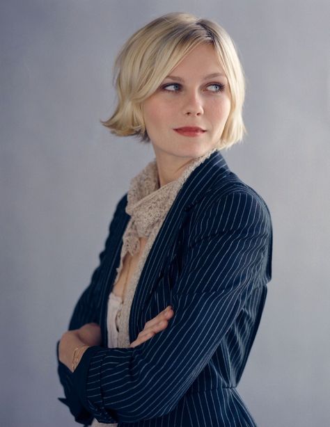 Kirsten Dunst Cute Short Haircuts, Popular Haircuts, Penteado Cabelo Curto, 짧은 머리, Haircuts For Fine Hair, Popular Hairstyles, Older Women Hairstyles, Women Hairstyles, Womens Haircuts