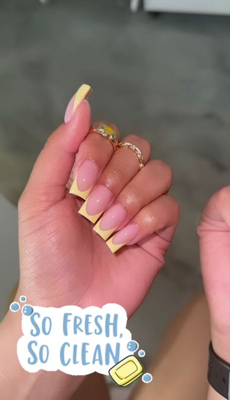 Nails Inspo Trendy 2023, Summer Nails Black Women, Nails Black Women, Unusual Nail Designs, Cartoons Movies, Colored Acrylic Nails, French Tip Acrylic Nails, Simple Acrylic Nails, Classy Acrylic Nails