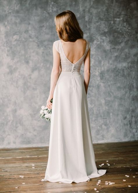 Boho wedding dress "Moonlight" Moonlight Wedding Dress, Wedding Dresses Under 500, Simple Lace Wedding Dress, Vintage Wedding Dress Boho, Satin Wedding Dresses, Crepe Wedding Dress, Boho Mode, Open Back Wedding Dress, Minimalist Wedding Dresses