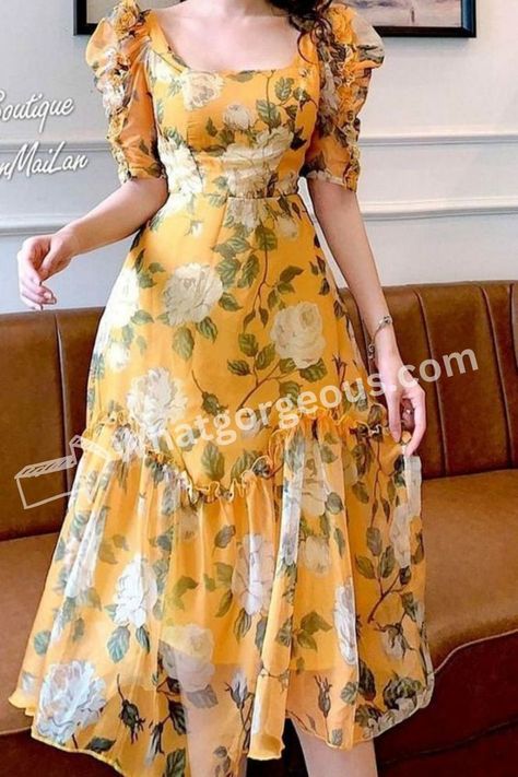 Knee Length Frock Design, Korean Frocks, Frocks For Women Knee Length, Simple Frock, Model Photoshop, Frock Pattern, Frock Models, Knee Length Dresses Casual, Long Blouse Designs