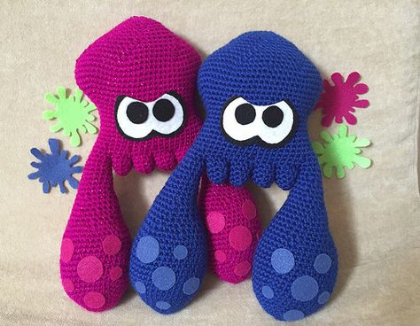 splatoon squids Crochet Splatoon, Splatoon Crochet Free Pattern, Splatoon Crochet Pattern, Splatoon Plush Pattern, Splatoon Sewing Pattern, Crochet Splatoon Squid Free Pattern, Amigurumi Squid, Crochet Squid Plush, Mario Crochet