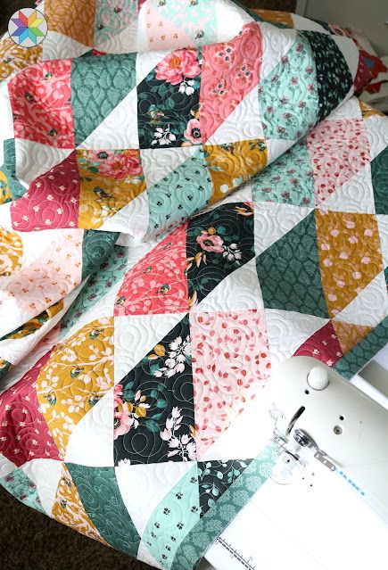 Quilts With Layer Cakes Free Pattern, Large Scale Fabric Quilt Pattern, Layer Cake Sewing Projects, 8 Fat Quarter Quilt Pattern Free, King Size Quilt Patterns Free Modern, Large Print Quilts, Fat Quarter Bundle Quilt Pattern, Boho Quilt Patterns Free, Fat Eighth Quilt Pattern Free