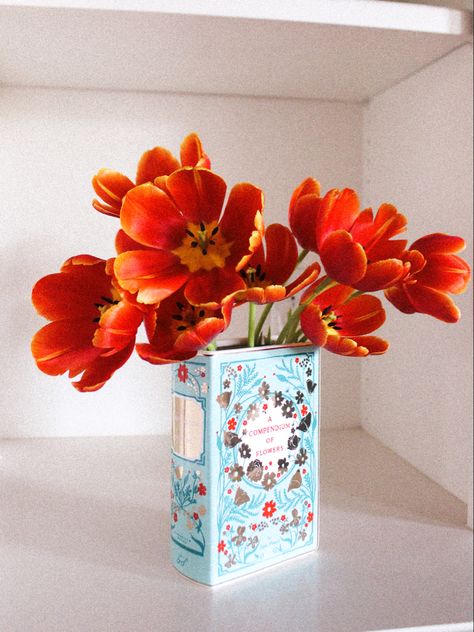 Flowers Coming Out Of Head, Boujee House, Ceramic Book Vase, Book Vase For Flowers, Flower Vase Book, Funky Ceramic Vases, Book Ceramic, Funky Flower Vase, Funky Clay Vases