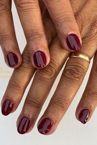 Thanksgiving Nail Ideas, Thanksgiving Nail Ideas, thanksgiving nail ideas, fall nail ideas, fall nails, Burgundy Nails, red wine nails, Thanksgiving Nail Ideas | Burgundy Nails Short Oval Nails Autumn, Nail Burgundy, Nails Maroon, Nail Autumn, Red Nail Varnish, Shellac Nails Fall, Nail Tattoos, Deep Red Nails, Classy Acrylic