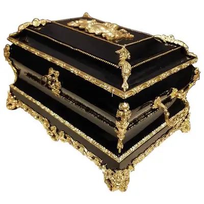 Antique Jewelry Boxes, Vintage Jewelry Boxes, Steampunk Furniture, Jewelry Box Diy, Antique Jewelry Box, Jewelry Casket, Big Jewelry, Music Boxes, Easy Diy Jewelry