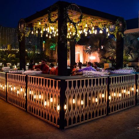 This fabulous statement-making wedding bar idea will be the standout of your wedding reception décor. . . . #wemakeyourweddingspecial #weddinginspiration #weddingideas #weddingseason #delhidiaries #weddingdecor #bardesign #bardecor #bulbdesign #luxuryweddingplanner #yourlocationweddingplanner #yourlocationfloraldesigner #wedddingdetail #indianweddingplanner #weddingdesign #instawedding #instafollow #wedaward #countryflowers #bulbdecor #ifoundawesome #instagoodmyphoto #chehalpehal #... Buffet Counter, Wedding Bar Decor, Rooftop Restaurant Design, Bar Counter Design, Nightclub Design, Bar Inspiration, Design Restaurant, Counter Decor, Counter Design