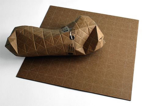 UPACKS: flat sheet of corrugated cardboard that folds and conforms to any shape, while still protecting contents Eco Friendly Packaging Design, Karton Design, Innovative Packaging, Folding Origami, Eco Packaging, Objet Design, Cardboard Packaging, Corrugated Cardboard, Sustainable Packaging