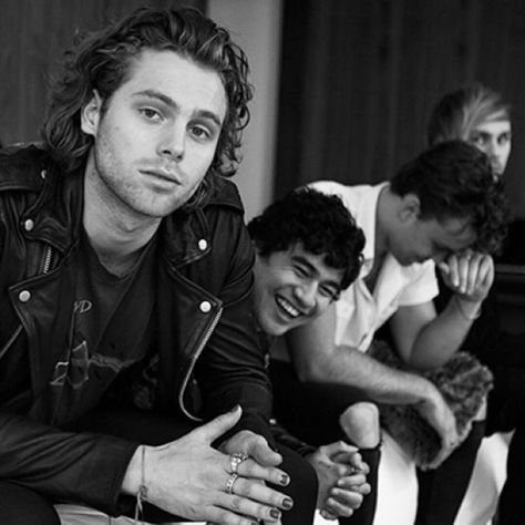 5SOS’s Wildflower 🌼🌺 HAS THE 5SOS SHOW TICKETS on Twitter: "Idk what they ate before this photo shoot but damn https://t.co/1zw1e2sgEb" / Twitter Band Shirt Ideas, 5sos Michael Clifford, 5sos Pictures, Five Seconds Of Summer, Ashton Irwin, Calum Hood, 1d And 5sos, Luke Hemmings, Second Of Summer