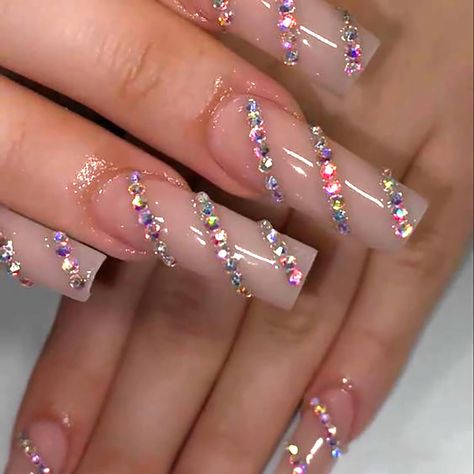 Press On Nails Long, Fake Nails With Glue, Nail Forms, Nail Art Rhinestones, Nail Length, Rhinestone Bow, Nails Long, Nail Art Hacks, Bling Nails