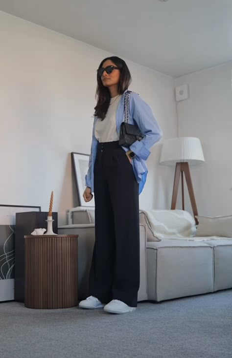 Black Wide Pants Outfit Classy, Wide Leg Trousers Outfit Work, College Clothes, Light Blue Shirt, Modest Summer Outfits, Casual College Outfits, Casual Outfit Inspiration, Work Fits, Casual Day Outfits