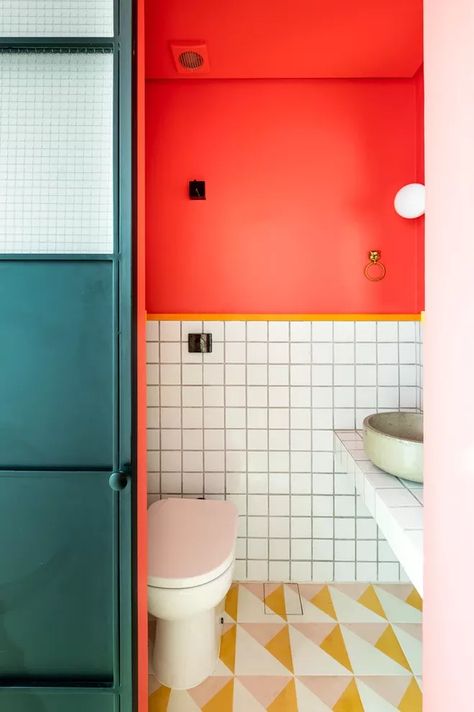 Crazy Bathrooms, Mid Modern House, Restroom Design, Bedroom Murals, Bathroom Design Decor, Toilet Design, Bathroom Wall Tile, Bathroom Inspo, Tiny Bathroom