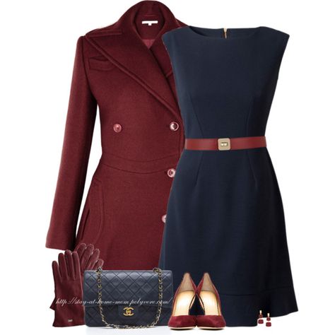 Tenue bleu marine et lie de vin #look #style #actu #mode #beaute #tendance #fashion #BelledeJour #BelledeNuit #myfashionlove www.myfashionlove.com Navy And Burgundy Outfit Women, Burgundy Navy Outfit, Navy And Burgundy Outfit, Maroon And Blue Outfit, Navy Dress Outfit, Blue Coat Outfit, Warm Outfit, Navy Coat, Pretty Dress