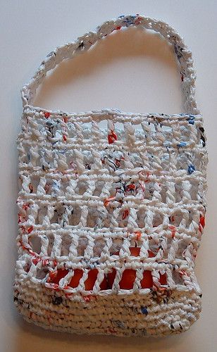 Plastic Bag Crafts, Stitch Purse, Plastic Bag Crochet, Crochet Weave, Recycled Bags, Round Border, Yarn Patterns, Recycled Plastic Bags, Crochet Shell Stitch