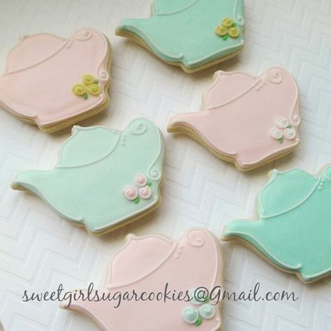 Tea Party Cookies, Tea Cup Cookies, Cookie Cake Designs, Pot Cookies, Teapot Cookies, Sugar Cookie Designs, Tea Cookies, Fancy Cookies, Cookie Inspiration