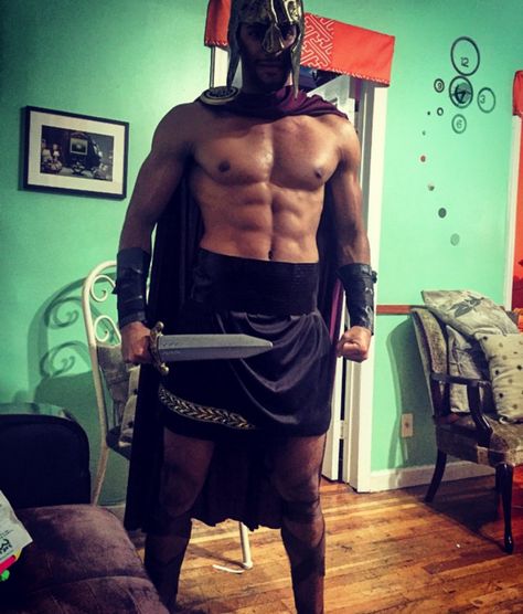 Gladiator costume sword abs lift Gym Costume, Gladiator Costume, Gladiator Costumes, Bae Goals, Drop Box, Black Man, Mens Costumes, Banjo, Muscle Men