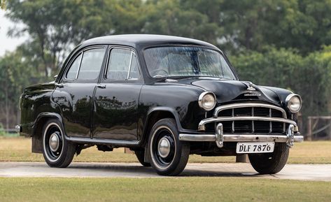 To Indian motorists, the Hindustan Ambassador remains a familiar and iconic image, a symbol of sorts of the country's freshly won independence and self-determin 1980 Cars, Hindustan Ambassador, Hindustan Motors, Ambassador Car, Cars India, Car Auction, Cheap Used Cars, Ias Officers, Indian Market