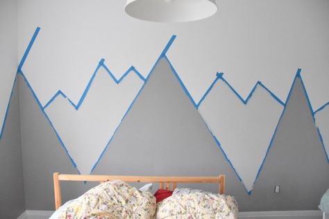 Looking for an amazing kids room or nursery decor idea? DIY this painted mountain range mural - easy and budget friendly! Perfect for a graphic, black and white, camping, adventure style room. Head on over to the blog for the full how-to tutorial. Diy Mountain Mural, Nursery Ideas Boy, Ideas Habitaciones, Mountain Mural, Diy Nursery Decor, Kids Room Paint, Adventure Nursery, Church Nursery, Diy Nursery