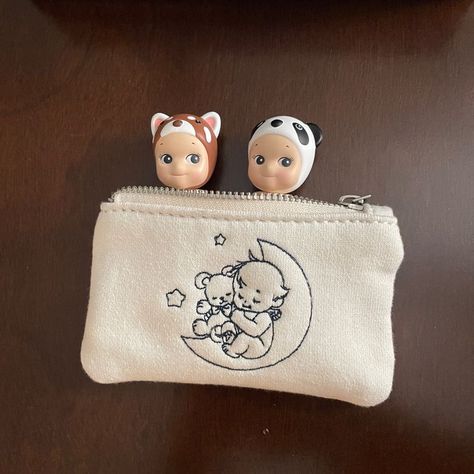 Brandy Melville Kewpie, Kewpie Brandy Melville, Brandy Melville Wallet, Sony Angels, Cherub Tattoo, Unorganized Idea, Baby Icon, Sonny Angels, Angel Aesthetic