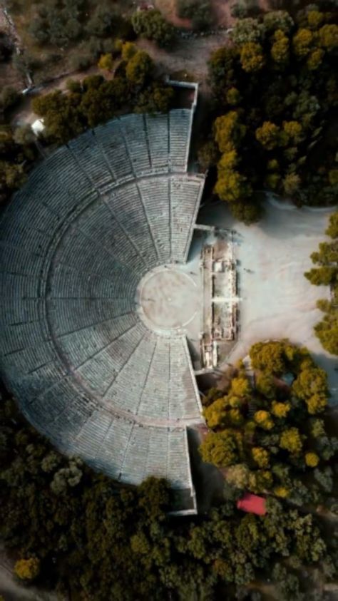 greekreporter on Instagram: The Αthens and Epidaurus Festival Keeps Ancient Greek Theater Alive. 🇬🇷 Each year, actors, directors, and theater lovers from around the… Epidaurus Theatre, Ancient Greek Theatre, Greek Theater, Open Air Theater, Ancient Greek, Set Design, Open Air, Rotterdam, Theater