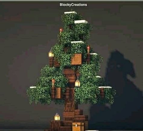 Minecraft Trees Design Spruce, Minecraft Pine Tree, Custom Spruce Tree Minecraft, Spruce Tree Minecraft, Tree Minecraft Ideas, Minecraft Spruce Tree, Minecraft Bungalow, Minecraft Ice Builds, Minecraft Christmas Decorations