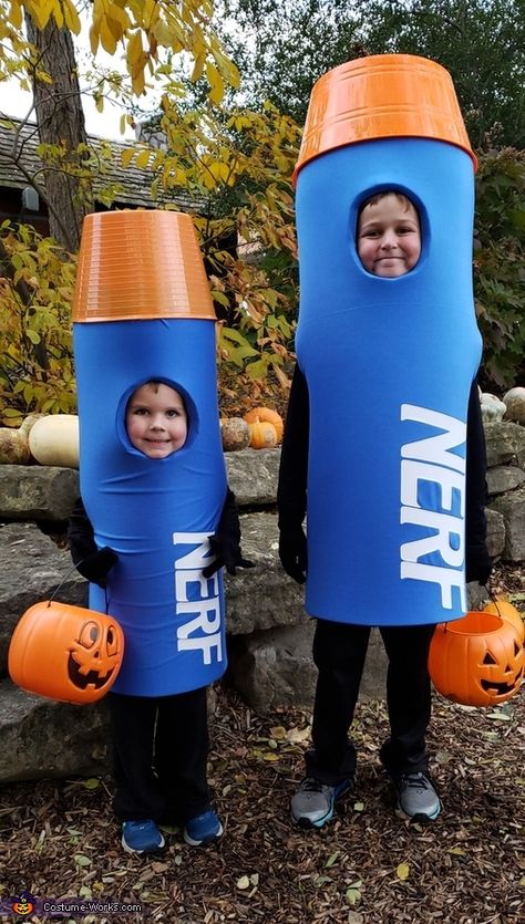 Diy Costumes For Boys, Boys Halloween Costumes Diy, Diy Costumes Kids Boys, Halloween Costumes Kids Boys, Easy Diy Costumes, Clever Halloween Costumes, Costume Works, Diy Costumes Kids, Diy Halloween Costumes For Kids