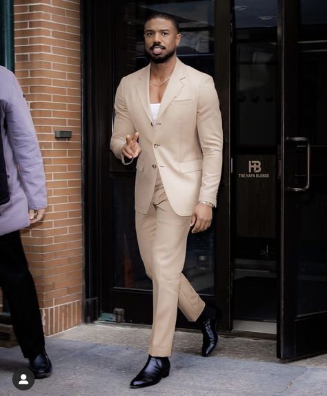 Jason Bolden, Street Vibes, Black Men Fashion Urban, Classy Suits, Classy Outfits Men, Spring Outfits Men, Michael B Jordan, Stylish Men Casual, Jordan Outfits