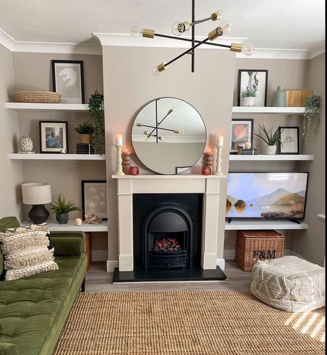 Victorian Terrace Living Room, Home Modern Decor, 1930s Living Room, Alcove Ideas Living Room, Lounge Room Styling, Terrace Living Room, Snug Room, Living Room Wall Color, Victorian Living Room