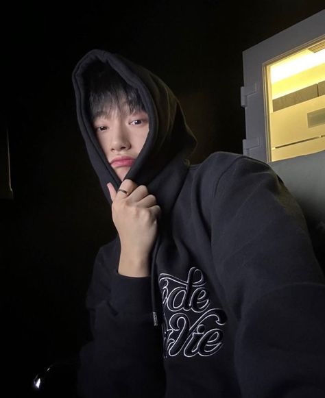 Sans Cute, San Ateez, K Wallpaper, Kim Hongjoong, Korean Pop, Kpop Guys, Kpop Boy, Boyfriend Pictures, K Idols