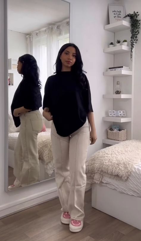 Wide Leg Pants Outfit Spring, Cloudy Day Outfit, Wide Leg Pants Outfit, Sportswear Outfits, Modest Summer, Leg Pants Outfit, Cute Modest Outfits, Oufits Casual, Clueless Outfits