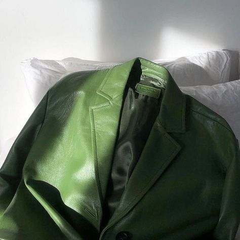 Green Leather Jacket Outfit, Green Leather Jackets, Green Blazer, Green Jacket, Green Leather, Jacket Outfits, Piece Of Clothing, Women's Style, Leather Women