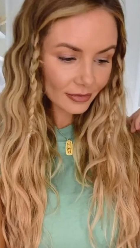 3 Easy Boho Braided Styles #haircut #hairstyle #hairstylist Boho Hairstyles For Long Hair, Hair Clip Unique, Glass Hair, 70s Hair, Braided Styles, Hippie Hair, Bohemian Hairstyles, Spanish Tile, Glam Hair