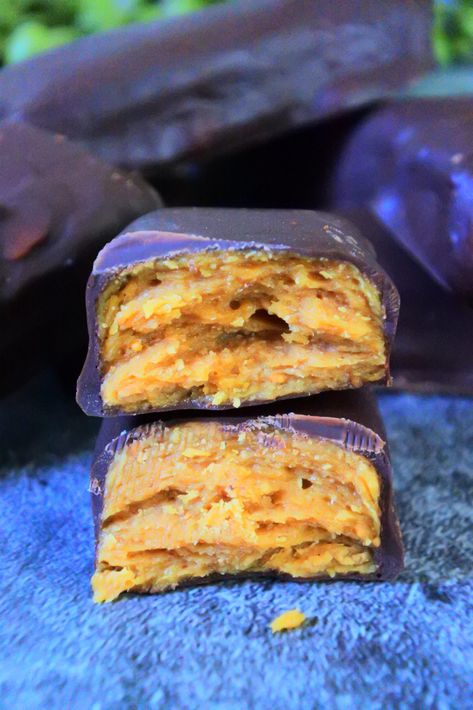 Butterfinger Bars, Clean Pantry, Honeycomb Candy, Yummy Candy, Butterfinger Candy, Peanut Butter Candy, Peanut Butter Honey, Flaky Salt, Peanut Butter Lovers