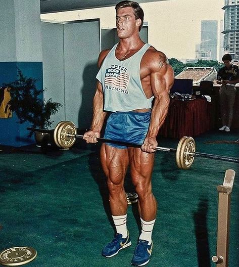 #retro80s #berrydemey #oldschoolbodybuildingtips #goldenera #vintage #fitfam #fitspo #health #goldenaesthetics #goldenerathletics #bodybuilder #lift #gym #armday #armsworkout #bicepworkout #armsrace 80s Gym Outfit, School Gym Outfits, 80s Gym, Old Bodybuilder, Aesthetics Bodybuilding, Retro Fitness, Retro Gym, Bodybuilding Pictures, Stay Golden