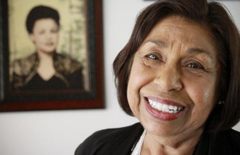 Sylvia Mendez was eight years old in 1943 when she was denied entry to an all-white school in Westminster, California. Instead, the school district was sending Mexican-American children to so called "Mexican schools". #HispanicHeritageMonth #WomenWhoMadeHistory Chicano Studies, National History Day, Code Switching, Feminist Movement, Pioneer School, Social Studies Resources, Human Right, Teaching History, Hispanic Heritage