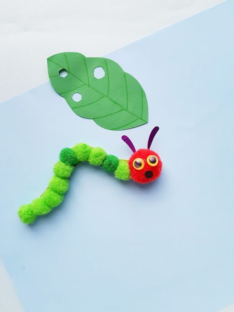 The Very Hungry Caterpillar Pom Poms Craft #caterpillars #kidscraft #minibeasttheme #lifecycles #butterflylifecycle #theveryhungrycaterpillar Caterpillar Pom Pom Craft, Pipe Cleaner Caterpillar, Pom Pom Caterpillar, Very Hungry Caterpillar Craft, The Very Hungry Caterpillar Book, Caterpillar Crafts, Hungry Caterpillar Craft, Hungry Caterpillar Activities, Caterpillar Craft