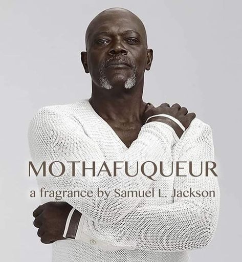 😆 Who did this?!? #SamuelLJackson #Mothafuquer #Fragrance #FunnyMeme #Hilarious #FridayFunny 😂😂😂😂 Perfume Versace, Samuel Jackson, Samuel L Jackson, Best Funny Pictures, Smell Good, Bones Funny, Popular Memes, New Memes, Trending Memes