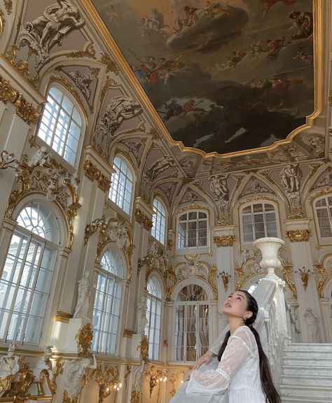 Old Money Aesthetics, Prague Photos, Money Aesthetics, Debut Photoshoot, Vienna Travel, Museum Photography, Luxury Fashion Brands, Castle Pictures, Castle Aesthetic