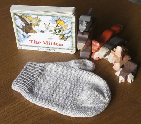 The Mitten Book Activities, Tin Can Knits, Seamless Knitting Patterns, Childrens Books Activities, Preschool Language, Seamless Knitting, The Mitten, Finger Plays, Tot School