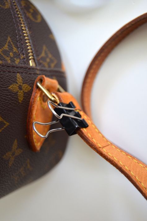 how to fix fixing torn ripped broken Louis Vuitton shoulder strap Handbag Repair, New Louis Vuitton Handbags, Louis Vuitton Strap, Vintage Louis Vuitton Handbags, Handbag Care, Purse Cleaning, Leather Restoration, Reselling Clothes, Sac Louis Vuitton