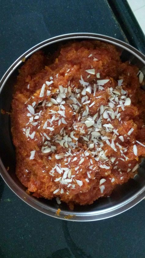 Gajjar ka halwa Gajjar Ka Halwa, Antique Gold Rings, Homemade Recipes, Antique Gold, Food To Make, Gold Rings, Chef, Gold, Quick Saves