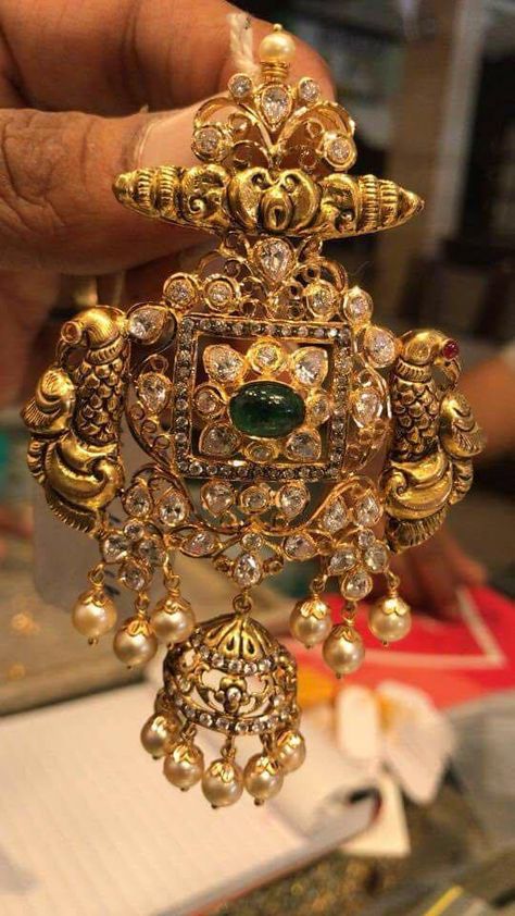 big pendant designs Latest Jewellery Designs, Gold Jhumka Earrings, Locket Design, Gold Temple Jewellery, Gold Earrings Models, Antique Gold Jewelry Indian, Peacock Pendant, Jewelry Set Design, Gold Necklace Indian Bridal Jewelry