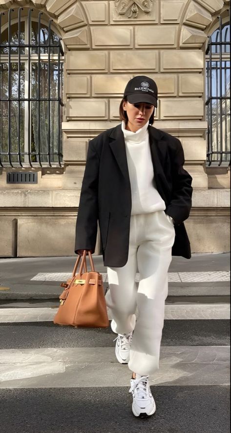 Alexandra Pereira Outfits, Casual Outfits Street Style, Work Event Outfit, Event Outfit Ideas, Alexandra Pereira, Street Style Outfits Casual, Fashion Trends Winter, Winter Outfit Inspiration, Fashion Mood Board