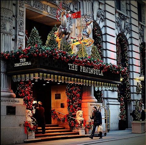 The Peninsula New York City Hotel At Christmas New York Noel, New York Christmas Tree, 5th Avenue New York, Rockefeller Center Christmas Tree, Rockefeller Center Christmas, Peninsula Hotel, New York City Aesthetic, Christmas Scenery, New York Hotels