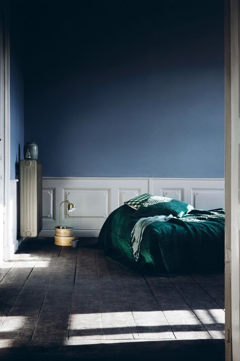 Broste Copenhagen AW 2014 Catalogue_14 Minimal Bedroom, Stormy Sea, Dark Walls, Dark Interiors, Blue Rooms, Bedroom Green, Blue Walls, Home Fashion, Bedroom Inspirations