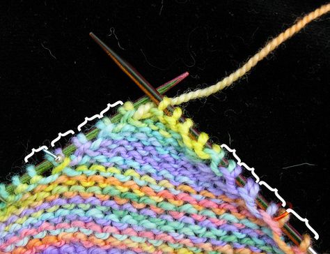 short rows-- no wraps, no holes, no hassles Short Row Heel, Knitting Short Rows, Knitting Hacks, Knitting Help, Knitting Stitches Tutorial, Picture Tutorial, Knitting Tips, Hand Knit Socks, Knitting Instructions