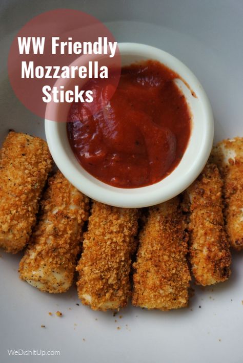 One Weight Watcher Point Mozzarella Sticks Baked Mozzarella Sticks, Baked Mozzarella, Mozzarella Sticks Recipe, Awesome Appetizers, Mozzarella Cheese Sticks, Hearty Snacks, Weight Watchers Snacks, Fav Food, Mozzarella Sticks