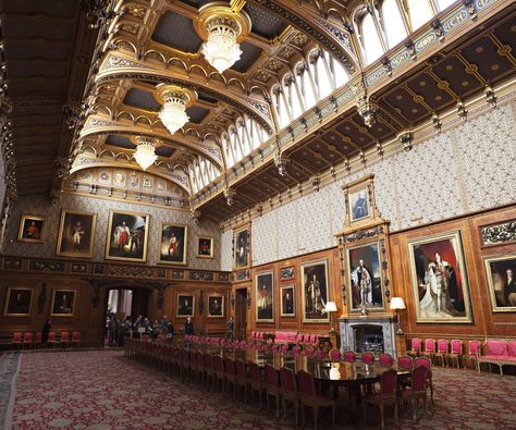 Windsor Castle Interior, Inside Windsor Castle, Chateau House, St Georges Hall, Royal Room, British Castles, Prince William And Kate Middleton, English Interior, Famous Gardens